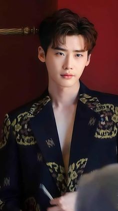 This contains an image of: Lee Jong Suk