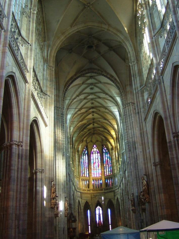 C:\Users\David\Dropbox\MCAA articles\Czech photos\castle2.JPG