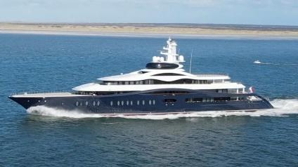 A large boat on the water

AI-generated content may be incorrect.