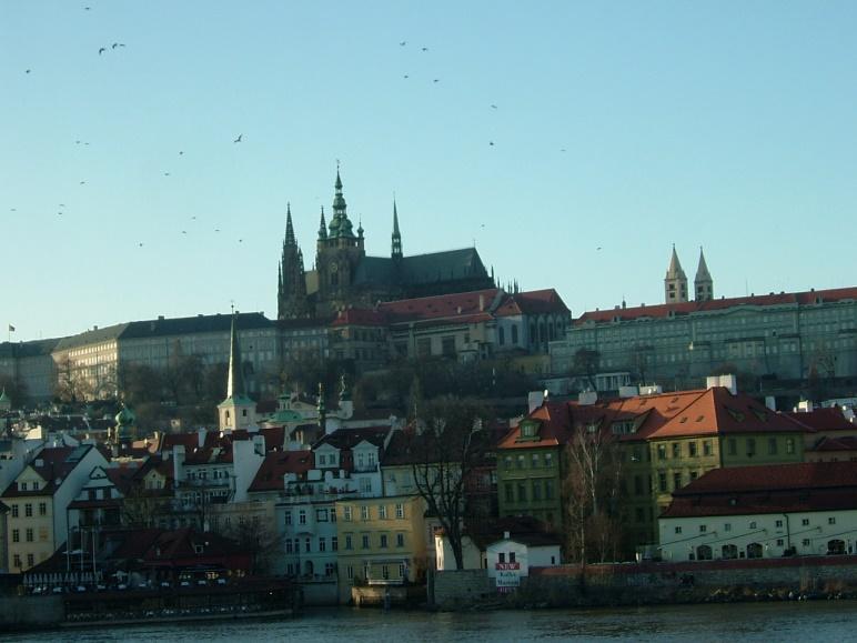 C:\Users\Owner\Dropbox\MCAA articles\Czech photos\castle3.JPG