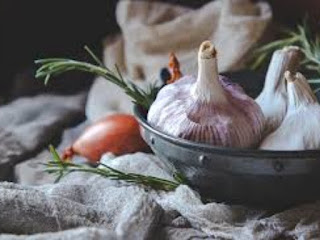 The - Amazing - Benefits - of - Consuming - Garlic: - Nature - Has - Given - as - Superfood