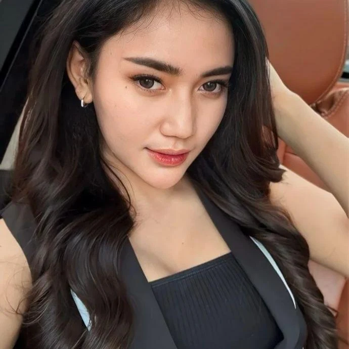 Gadis Seksi yang Membuat Hati dan Tubuhmu Melebur, gadis seksi, hati dan tubuh melebur, cewek menggoda