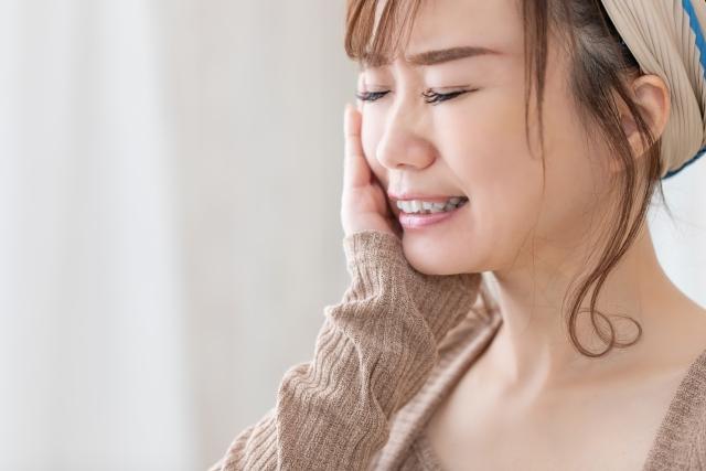 髪の長い女性

AI 生成コンテンツは誤りを含む可能性があります。