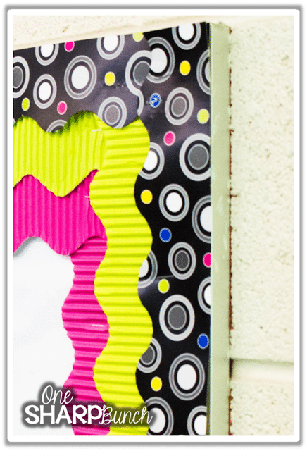 Super simple bulletin board tips that are sure to save you time and energy during back to school season! You'll never believe this teacher's bulletin board ideas for covering a nasty, old chalkboard or ugly cabinet door!