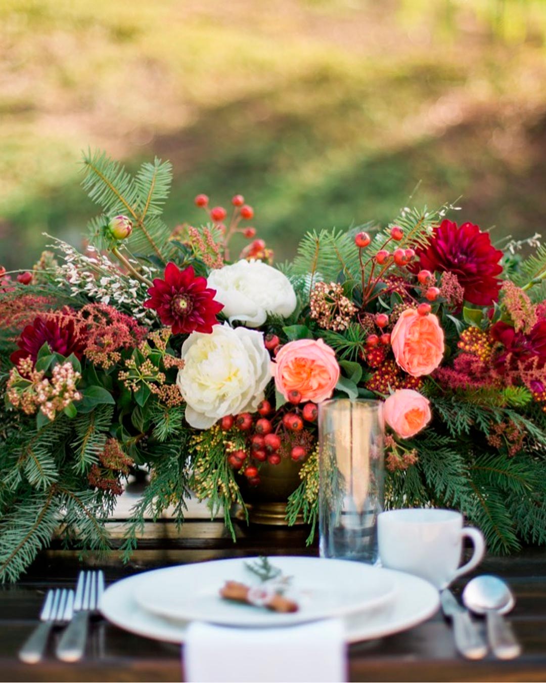 winter wedding decor red white flowers