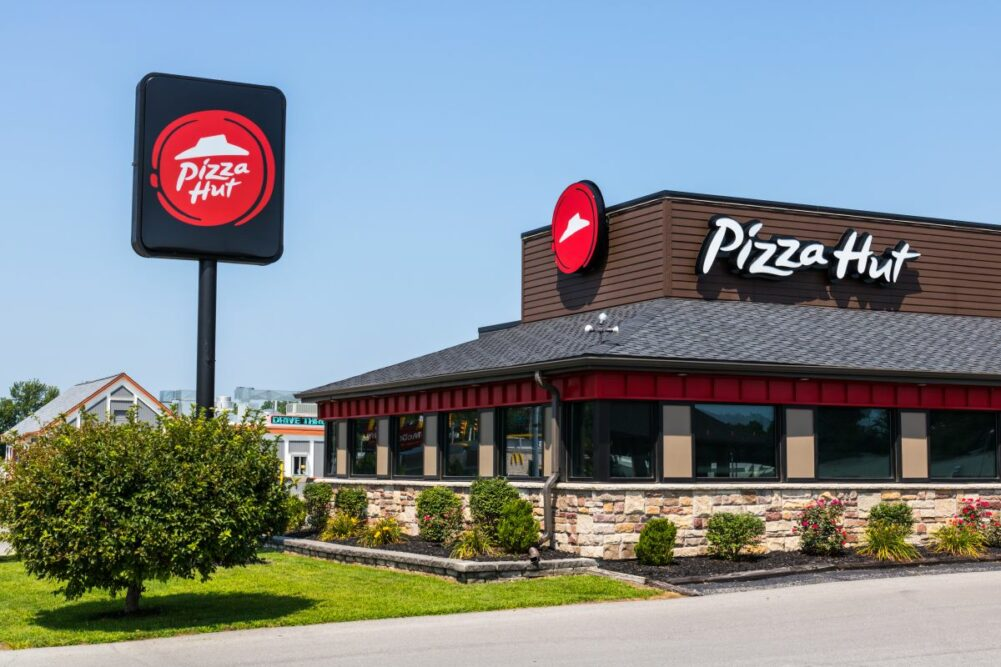 Here's why Pizza Hut is the 10th most popular fast food restaurant in the world.