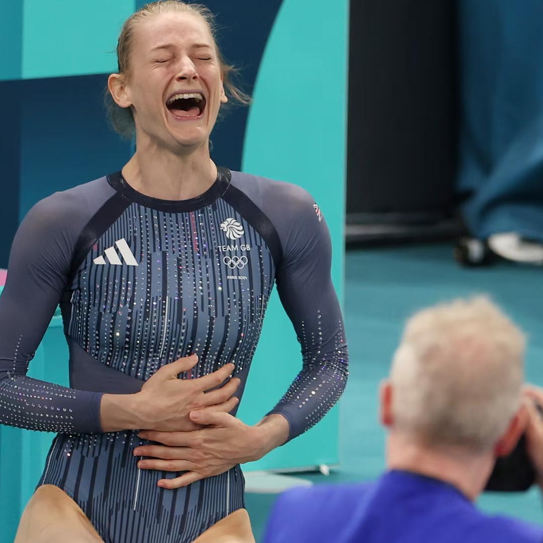 trampoline gymnasts - bryony page