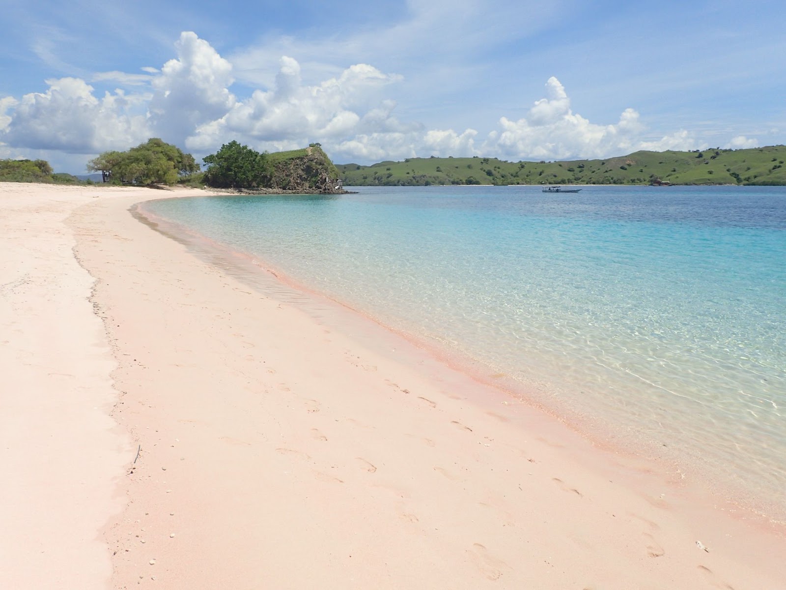 Exploring the Crystal Waters: Discover the 10 World's Bluest Beaches