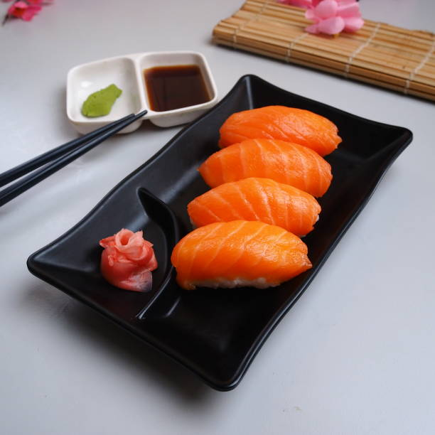 Salmon nigiri