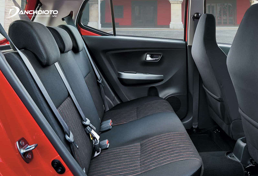 Không gian rộng rãi chính là một trong những điểm mạnh của Toyota Wigo so với các đối thủ cùng phân khúc