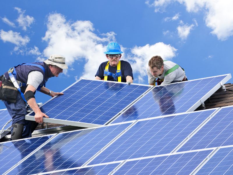 qual o valor da taxa para quem tem energia solar lei