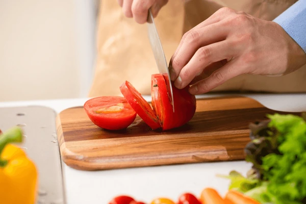 how to cut store bought tomatoes