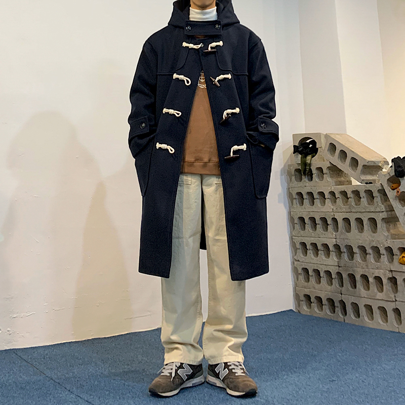 Korean Men's Fashion: Timeless Minimalism: A Modern Take on the Classic Duffle Coat