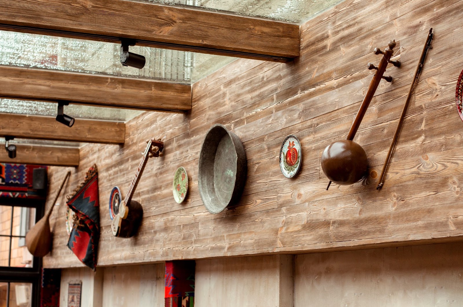 Decorative Wall Hooks with Heavy Items