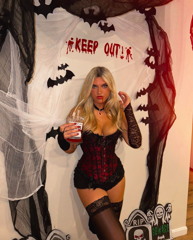 college halloween costumes, halloween costumes, halloween costumes for women, women halloween costumes, halloween costumes college, hot costumes, halloween costumes for college students