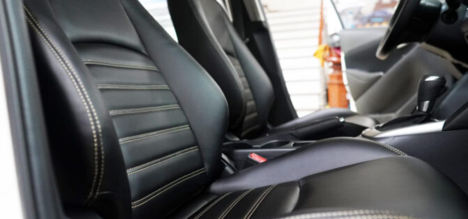 Bọc ghế da là hạng mục cần thiết để chiếc Hyundai Getz độ đẹp chất chơi hơn