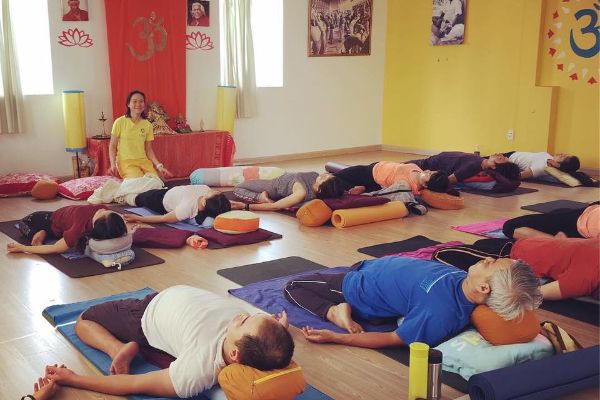 Sivananda Yoga Vedanta - địa chỉ yoga quận 1 nổi tiếng được nhiều “tín đồ thể thao” ưa chuộng