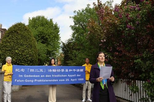 https://en.minghui.org/u/article_images/3a415e9584502366612e1082ed2ab8e8.jpg