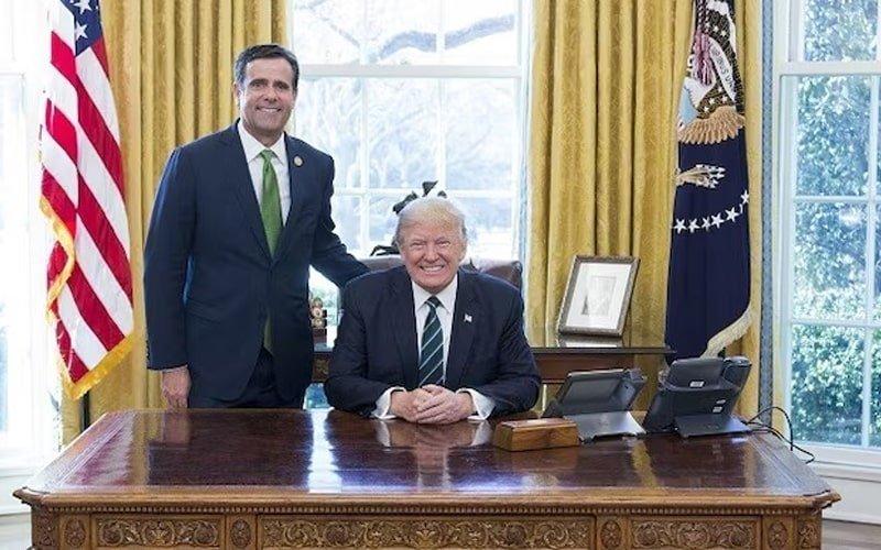 https://vietnamthoibao.org/wp-content/uploads/2024/11/John-Ratcliffe-va-Donald-Trump.jpg