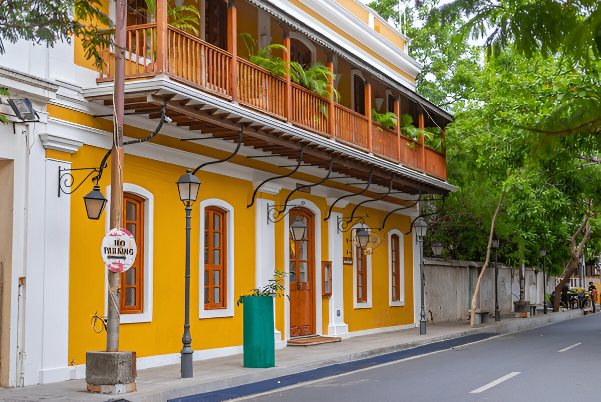 Heritage Town .Hotel in pondicherry near ECR