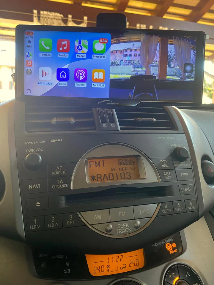 Dash Cam That’s Integrated With Apple CarPlay/Android Auto Screen