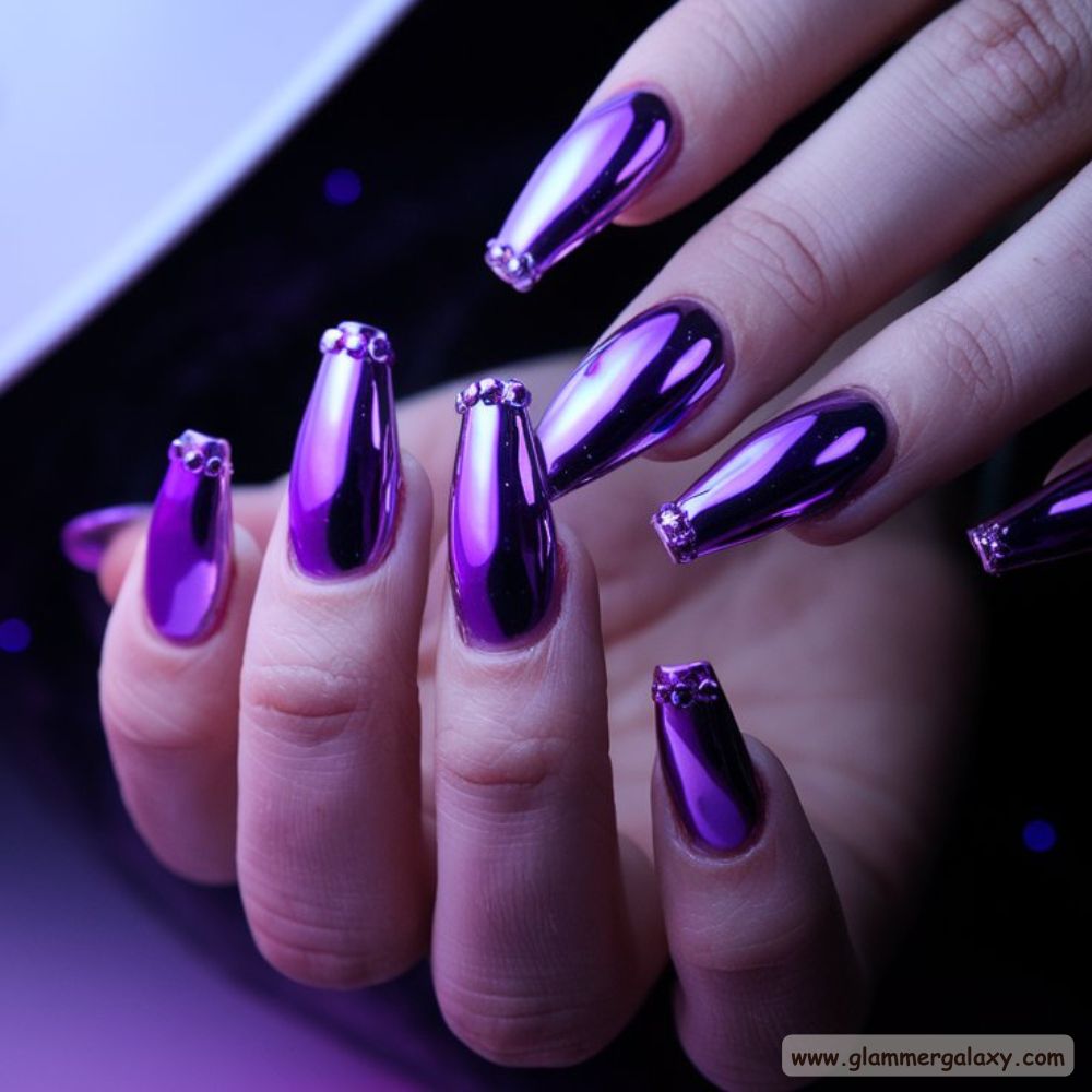 Purple Fall Nails having Dazzling Chrome Nails

