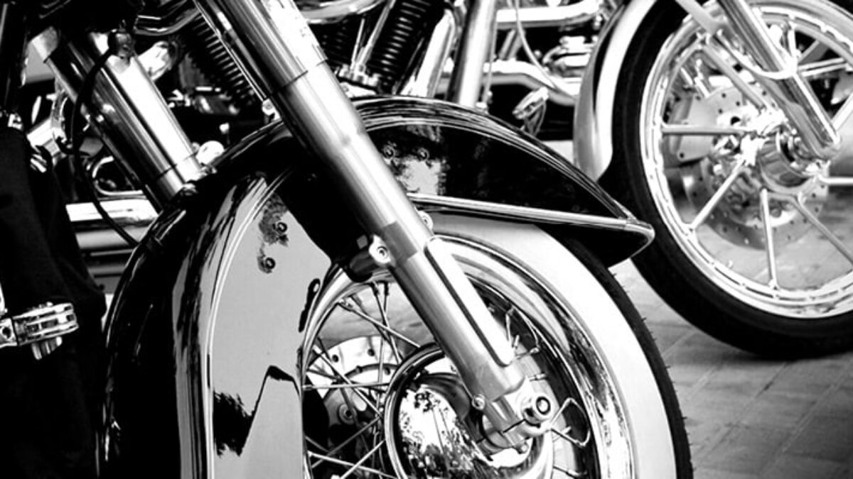 How Much Does it Cost to Ship a Motorcycle? | Montway Auto Transport