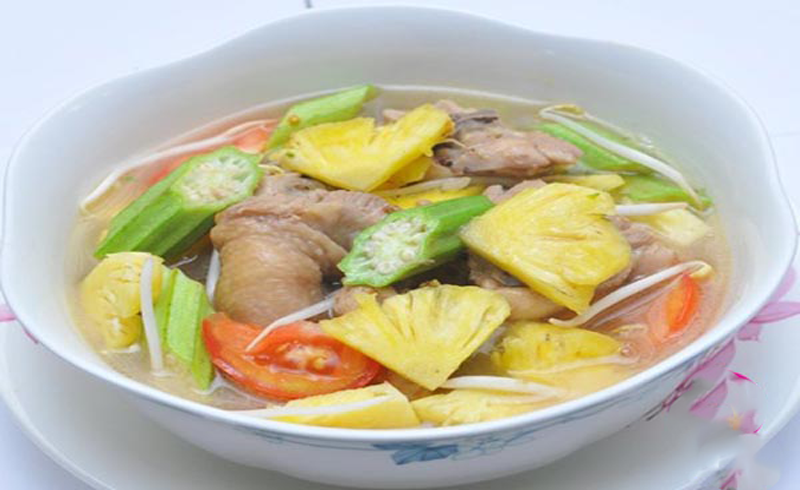 Canh Chua Ga (Chicken Sour Soup)