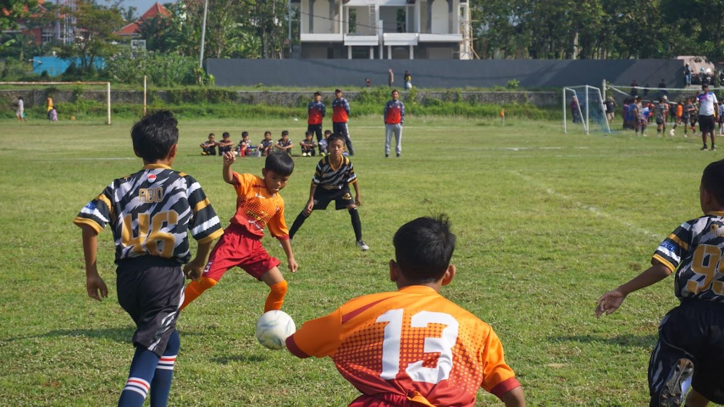 Latihan Usia Dini