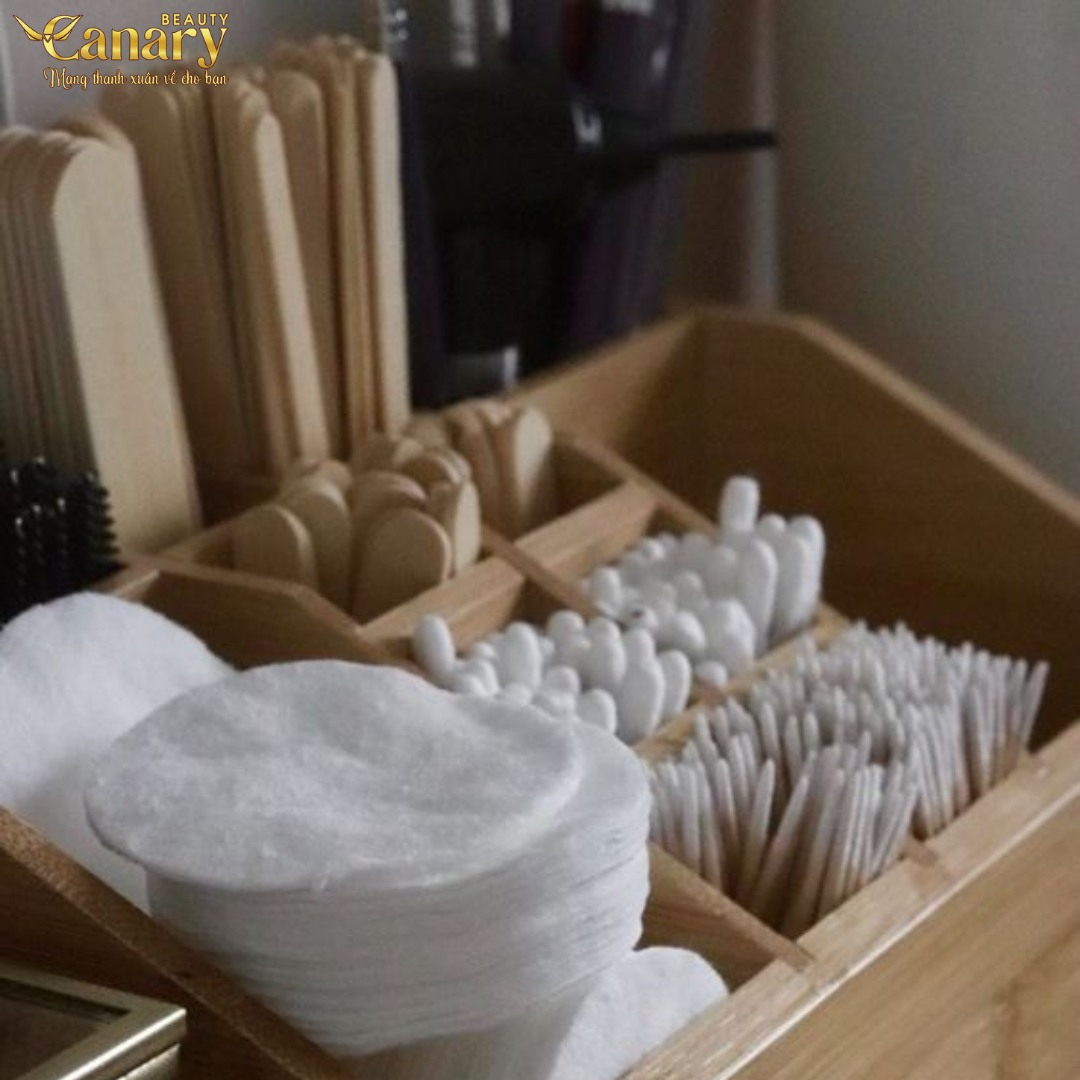 Quy trình lấy nhân mụn 12 bước tại Canary Beauty