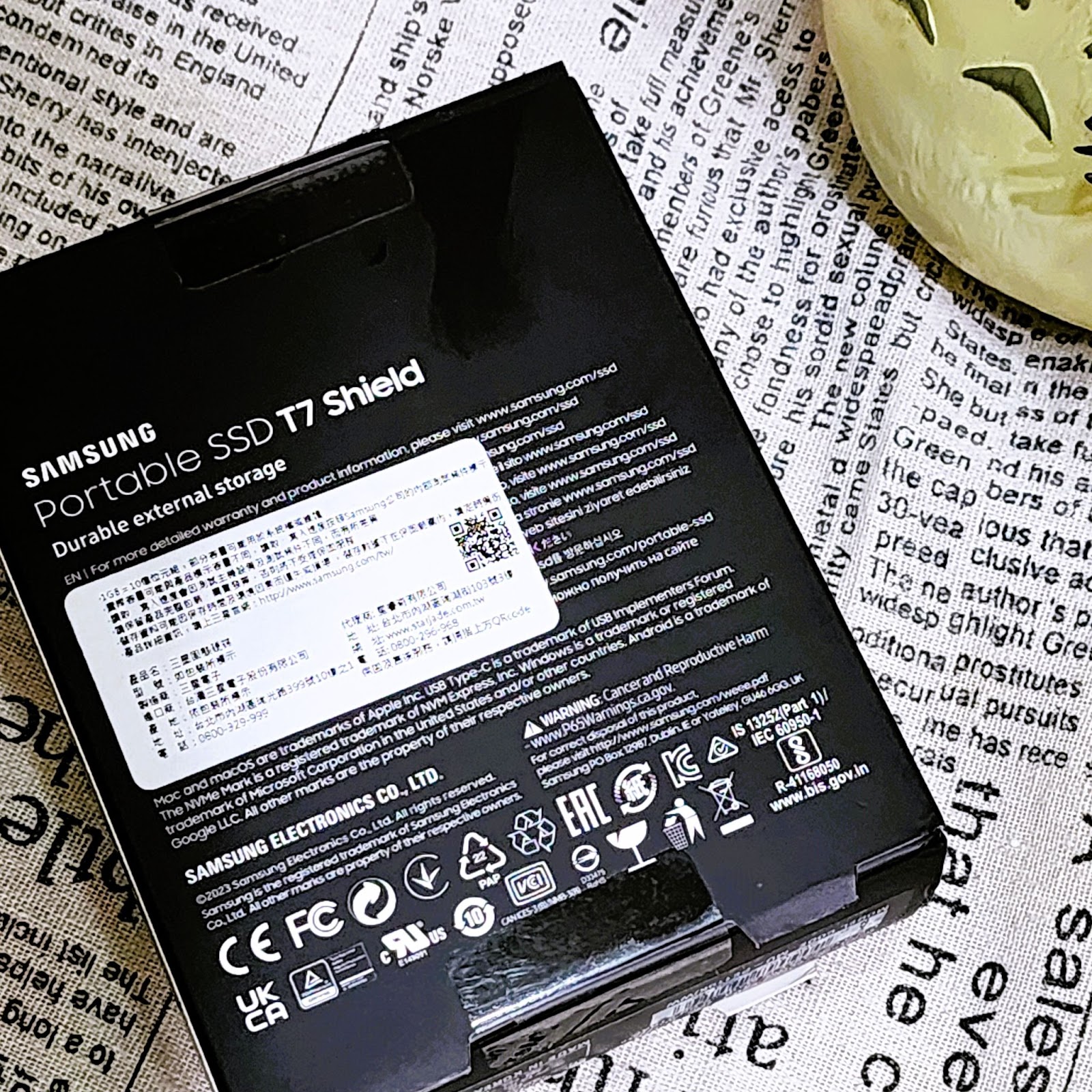 Samsung T7 Shield SSD 1TB移動外接式