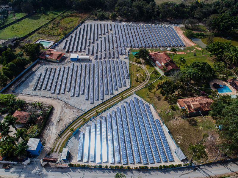 benefícios da energia solar economia na luz