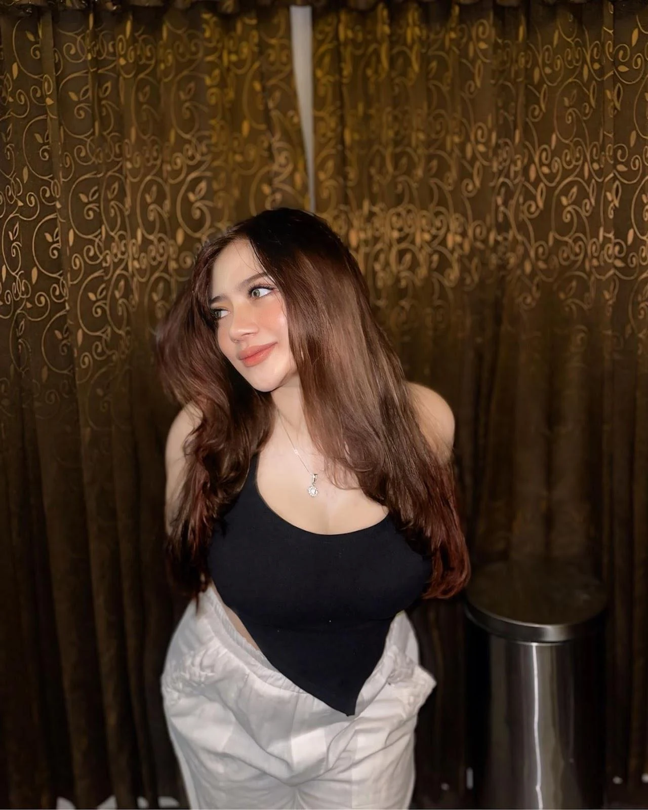 Gadis Cantik yang Membuat Hati dan Pikiran Terseret, gadis cantik, hati terseret, cewek seksi