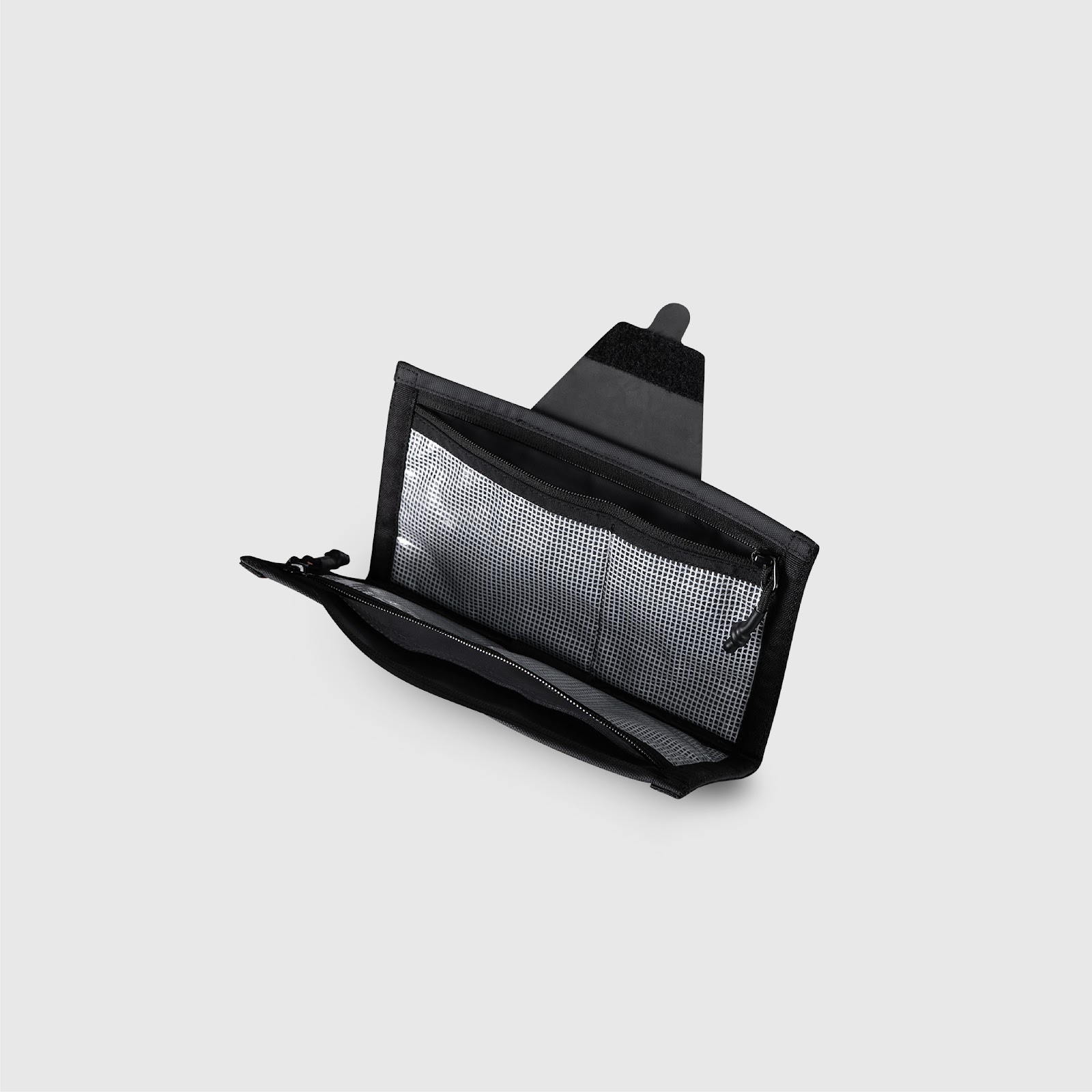 Tampilan Dalam Bodypack Bond Fold Dopp Kit