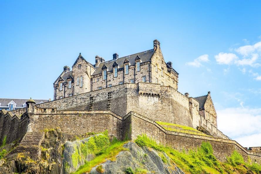 Edinburgh Castle - The Scottish Capital's Majestic Hilltop Landmark – Go Guides