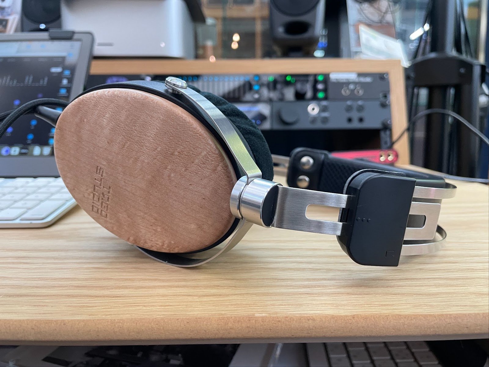 Tago Studio T3-01ヘッドホンをレビュー!普段から愛用している Tago Studio T3-01ヘッドホンをレビュー!普段から愛用している