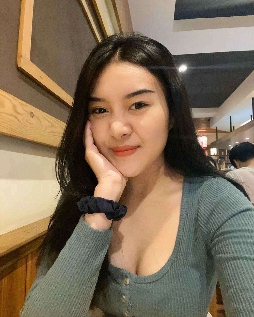 Cewek Menggoda yang Membuatmu Tidak Bisa Berhenti Memikirkan, cewek menggoda, memikirkan terus, gadis panas