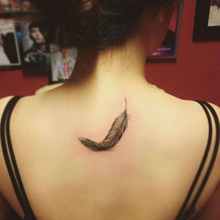 23 Awesome Upper Back Tattoos for Women