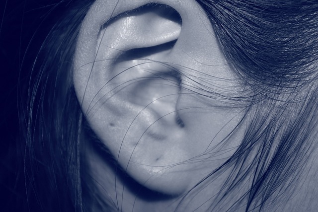 How to Protect Yourself From AirPods Pro Clogging Up Your Years 5