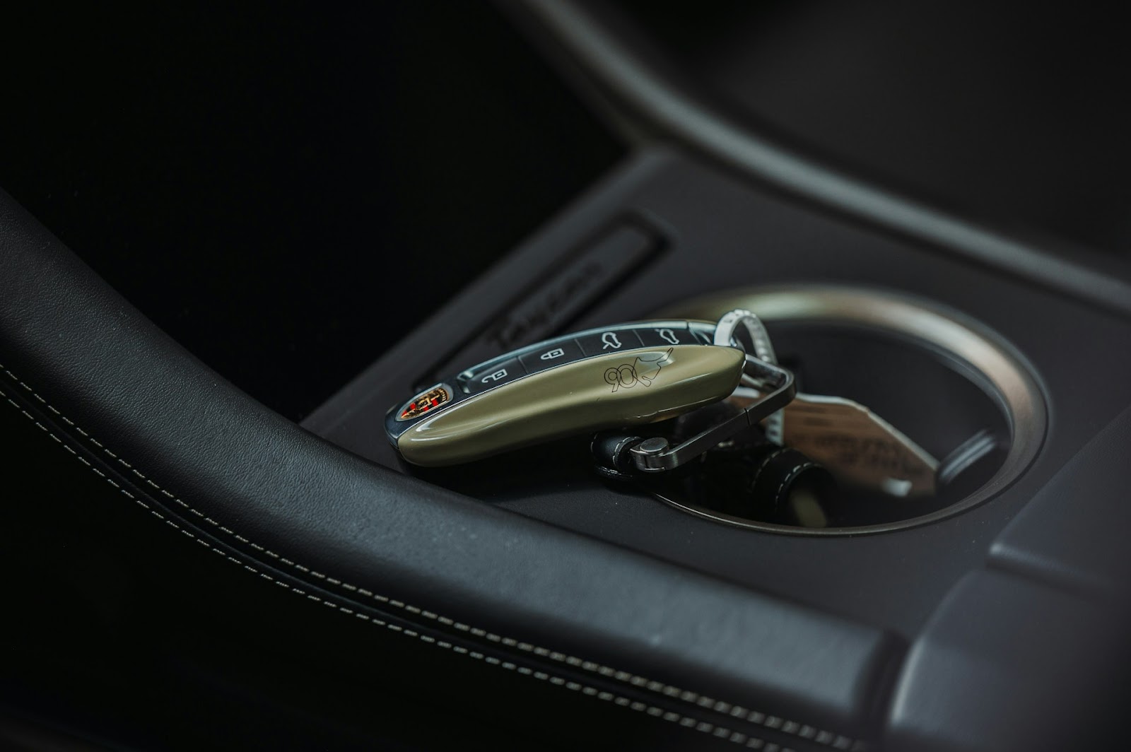 keys are in a Porsche car