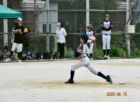 野球をしている子供

AI 生成コンテンツは誤りを含む可能性があります。