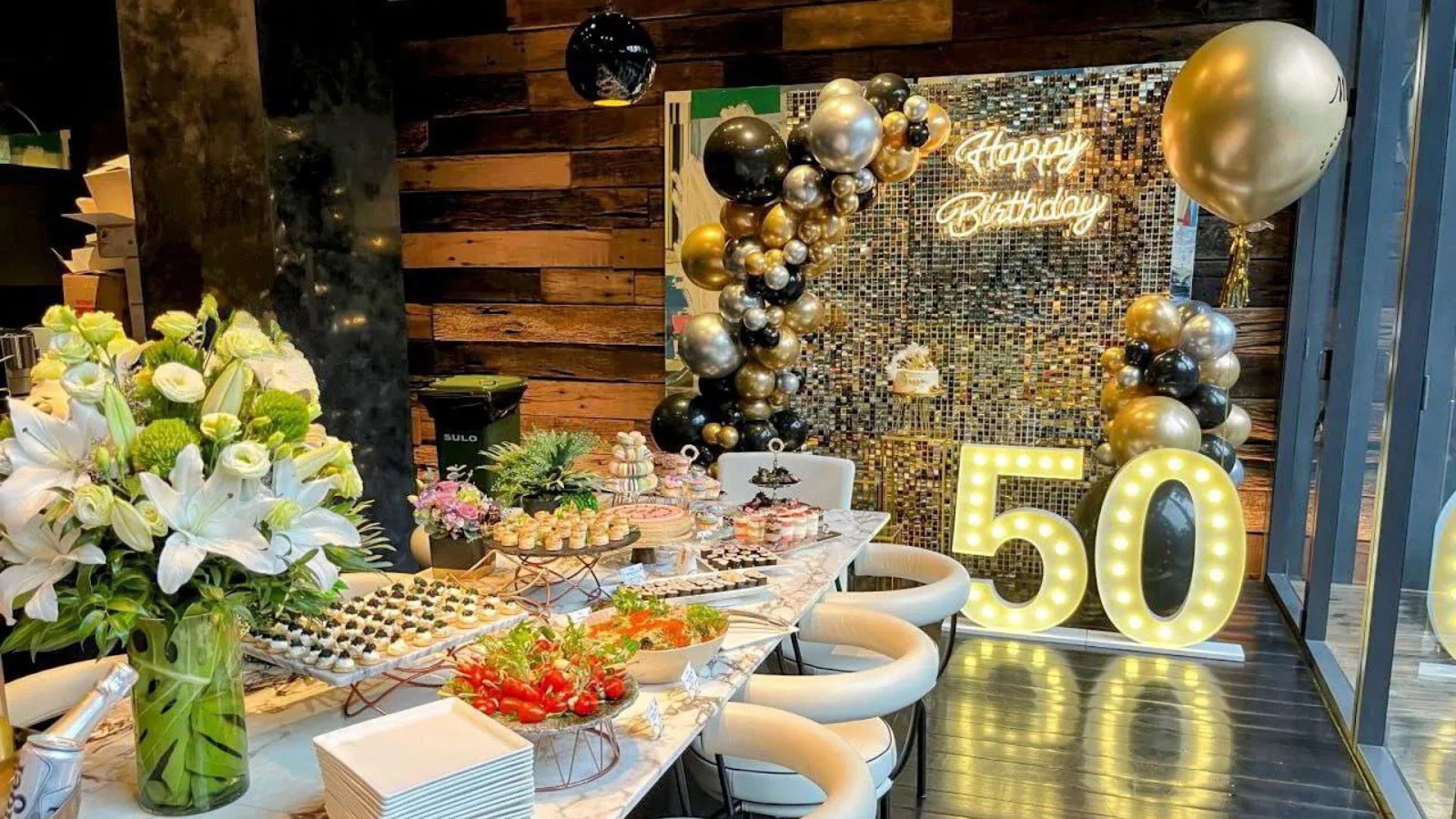 And a 50th birthday is not per se a party but a tribute of what your sister is and of all what she has become.&nbsp;
