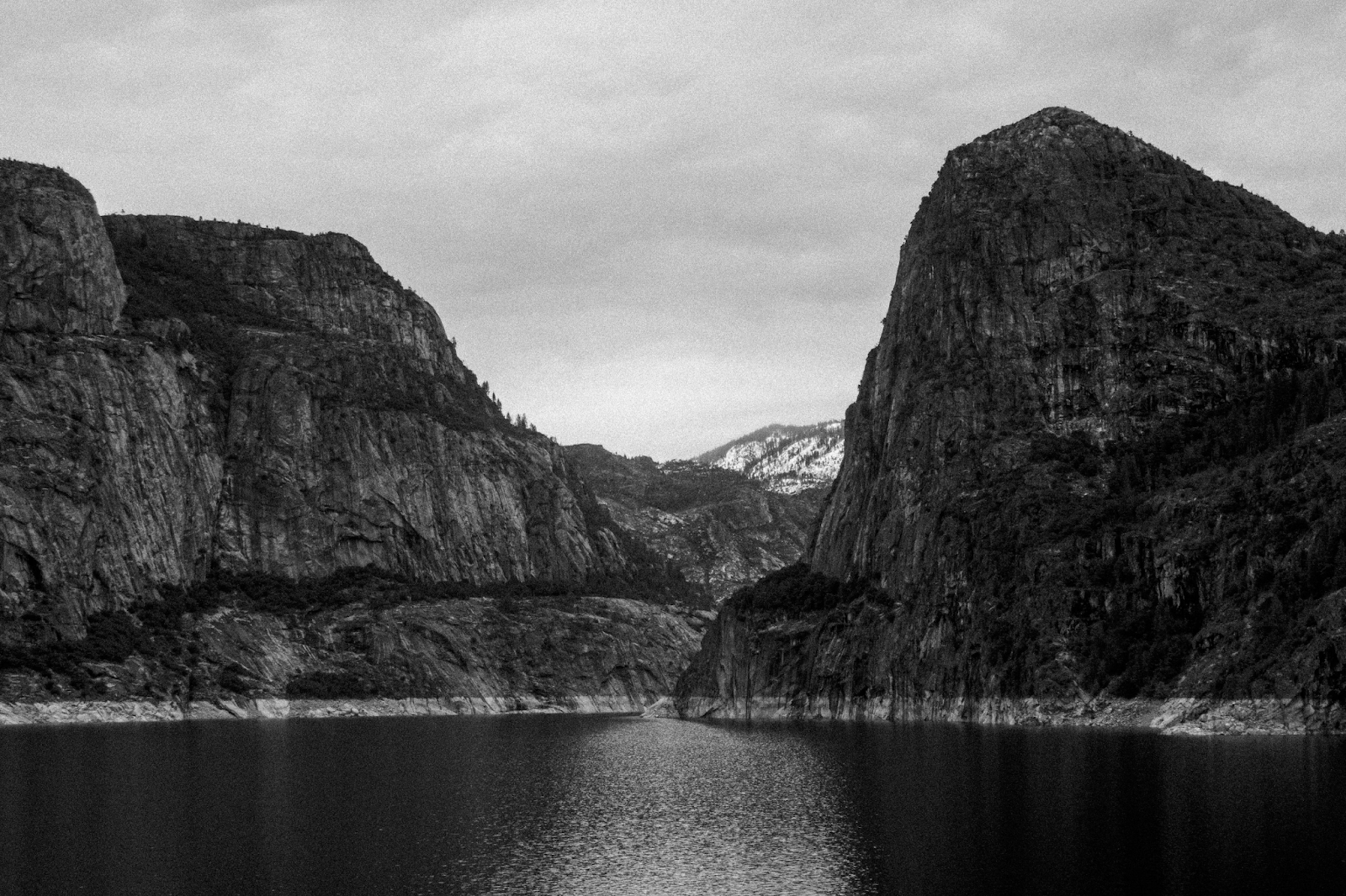 Image from the Yosemite: Capturing Nature’s Majesty Through Photography article on Abduzeedo