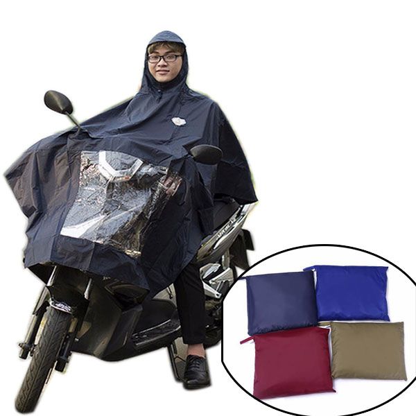 Áo mưa vải dù với thiết kế như cánh dơi
