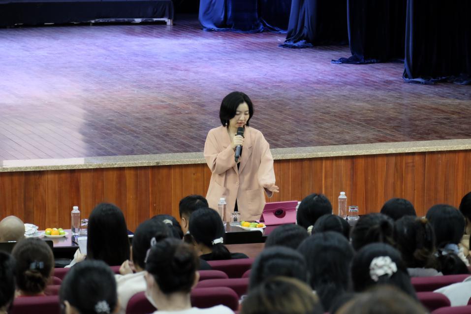 Chân dung biên kịch Nguyệt Trang: 10 năm cống hiến, hơn 1.000 tập phim và sứ mệnh “truyền lửa” cho người trẻ