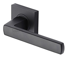 https://www.handles4u.co.uk/black-door-handles