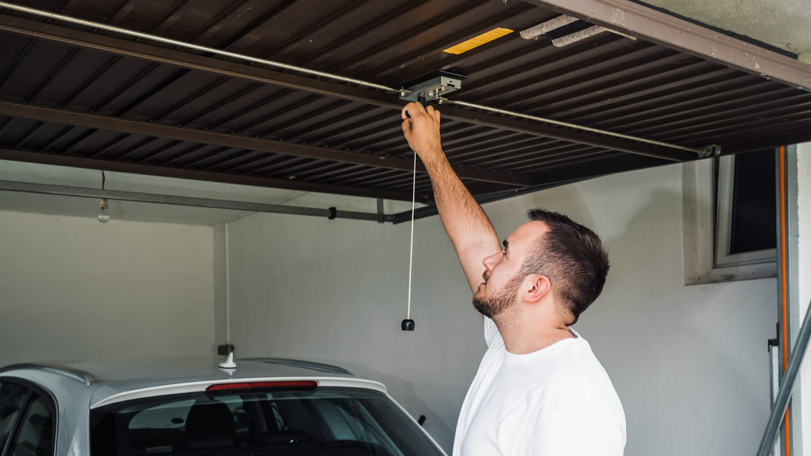 Garage Door Repair Tips for Long-Lasting Durability