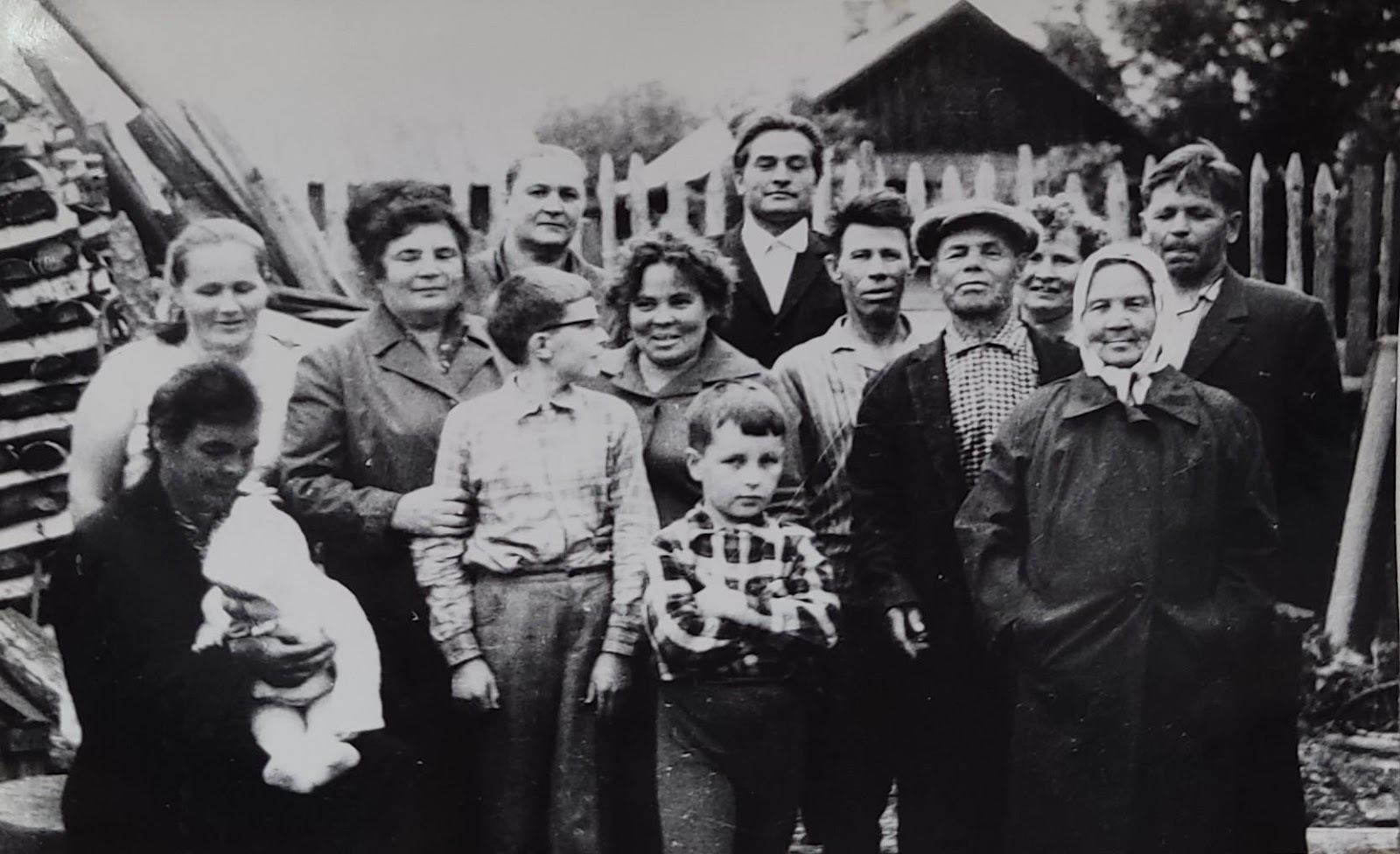 Дети Аксенова Ивана Яковлевича. Верх-Исетский завод, Екатеринбург, Свердловская область. Аксенов