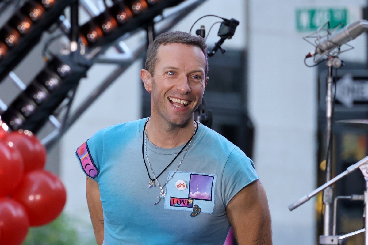 Chris Martin Takes Scary Tumble Through Stage Door at Melbourne Show -  Newsweek