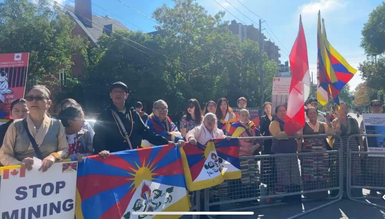 中国民主党加拿大委员会参与主办国殇日大型抗议活动/刘畅